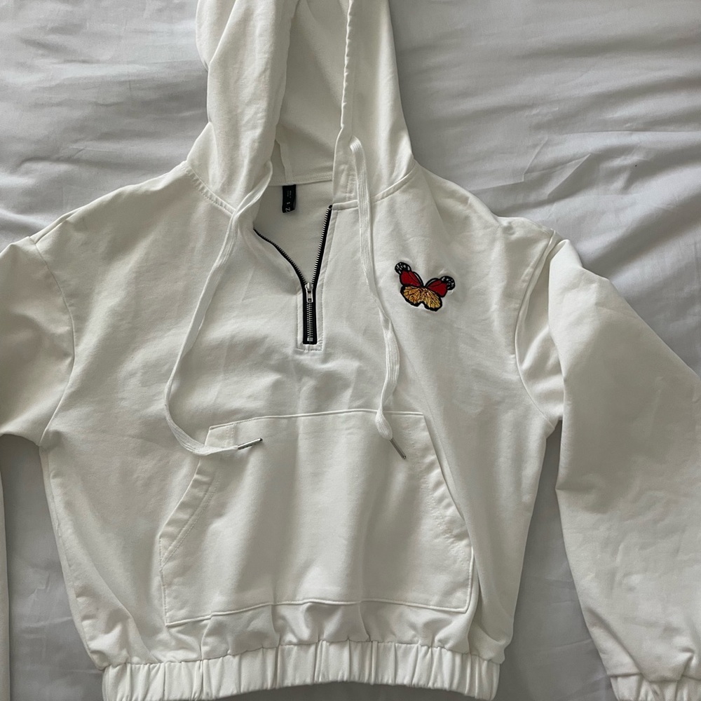 White cropped butterfly half zip